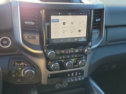 New 2026 RAM 1500 Big Horn AWD/4WD image 9