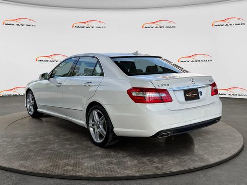 Used 2011 Mercedes-Benz E 550 4MATIC Sedan image 8