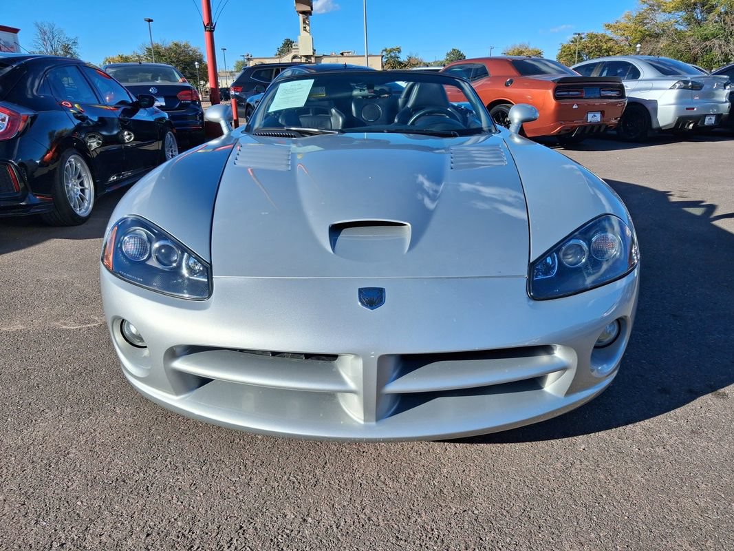 Used 2004 Dodge Viper SRT-10 RWD image 3
