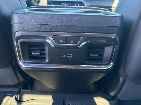Used 2024 GMC Sierra 2500 Denali Ultimate AWD/4WD image 20