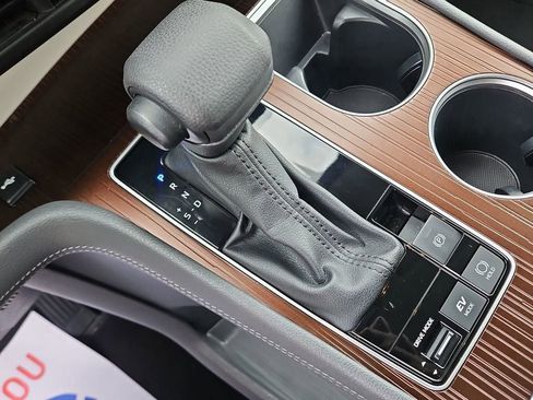 Used 2023 Toyota Sienna LE image 16