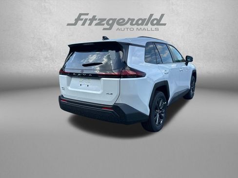 Used 2026 Toyota RAV4 XLE Premium w/ Panoramic Sun Roof Package AWD/4WD image 8