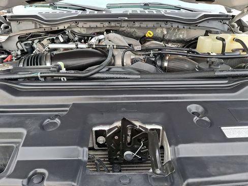 Certified 2022 Ford F250 Lariat w/ Lariat Value Package image 28