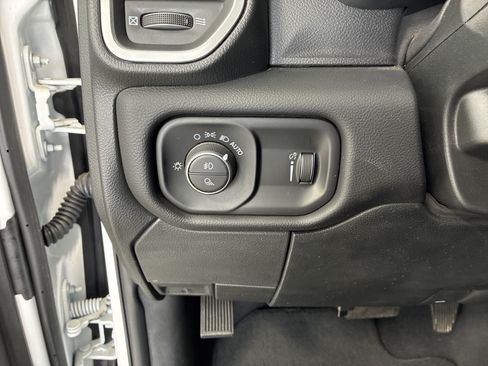 Certified 2025 RAM 2500 Big Horn AWD/4WD image 22