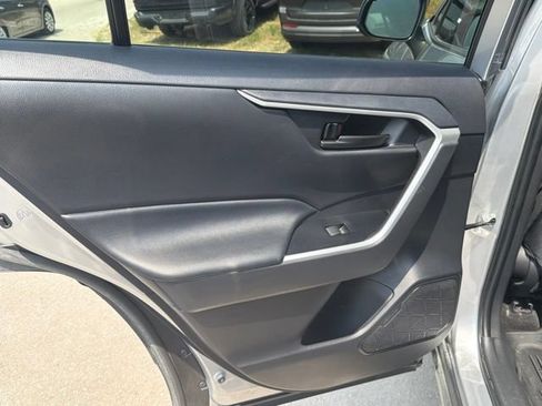 Used 2023 Toyota RAV4 LE AWD/4WD image 13