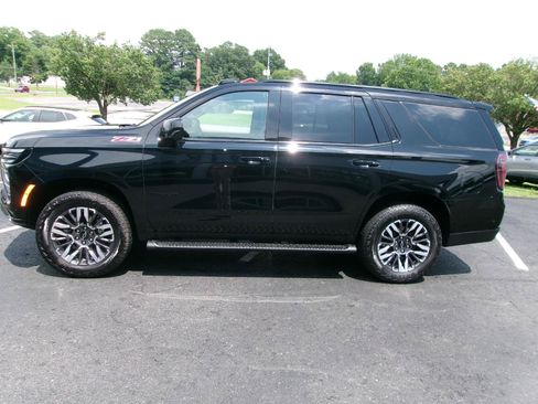 Certified 2025 Chevrolet Tahoe Z71 AWD/4WD image 6