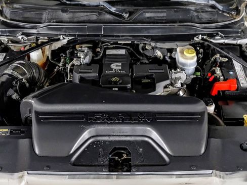 Used 2022 RAM 2500 Limited AWD/4WD image 51