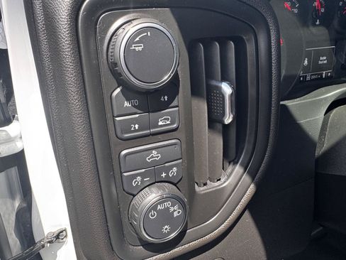 Certified 2024 Chevrolet Silverado 1500 Custom AWD/4WD image 21