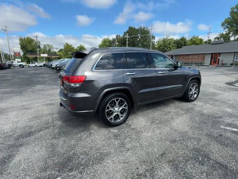 Used 2019 Jeep Grand Cherokee Overland AWD/4WD image 10