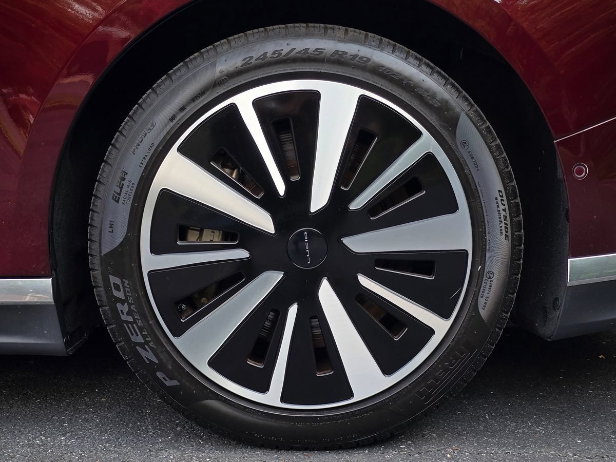 Used 2024 Lucid Air Touring AWD/4WD image 60