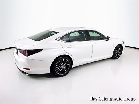 Certified 2024 Lexus ES 350 w/ Premium Package image 7