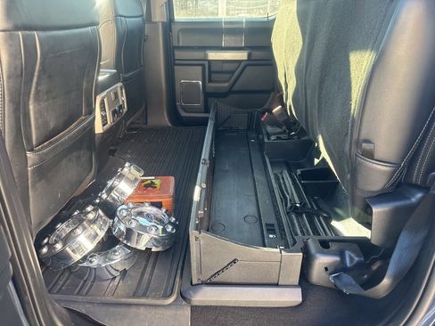 Used 2020 Ford F350 Lariat w/ Lariat Ultimate Package image 22