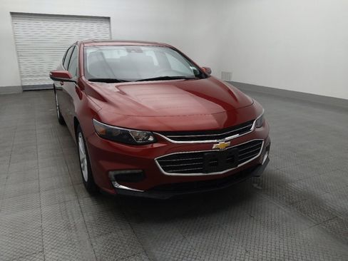 Used 2018 Chevrolet Malibu LT w/ Driver Confidence Package image 14
