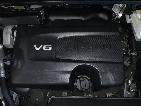 Used 2020 Nissan Pathfinder Platinum w/ Cargo Package image 30