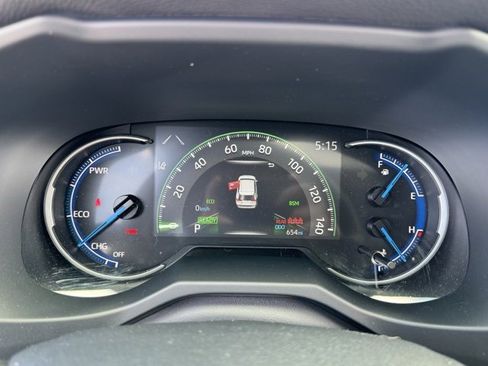 Used 2025 Toyota RAV4 XLE Premium image 18