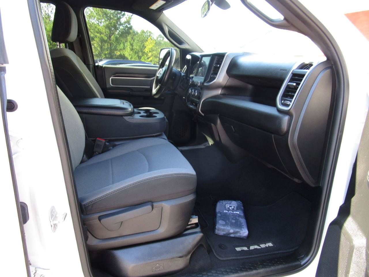 Used 2022 RAM 2500 Big Horn AWD/4WD image 28