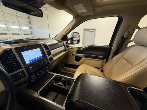 Used 2020 Ford F250 Lariat w/ Lariat Ultimate Package AWD/4WD image 23