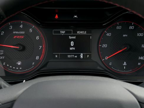 Used 2025 Chevrolet Trax RS w/ Driver Confidence Package FWD image 15