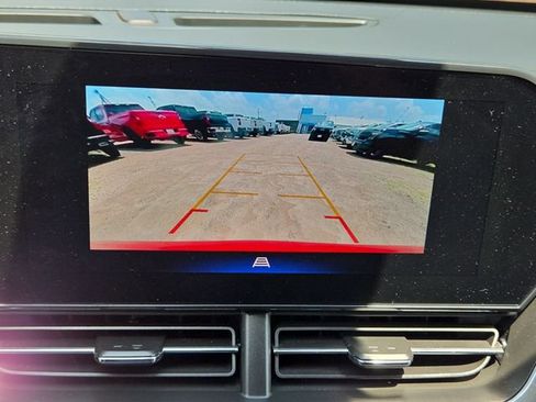 Used 2024 Chevrolet Trax LT w/ Driver Confidence Package FWD image 15