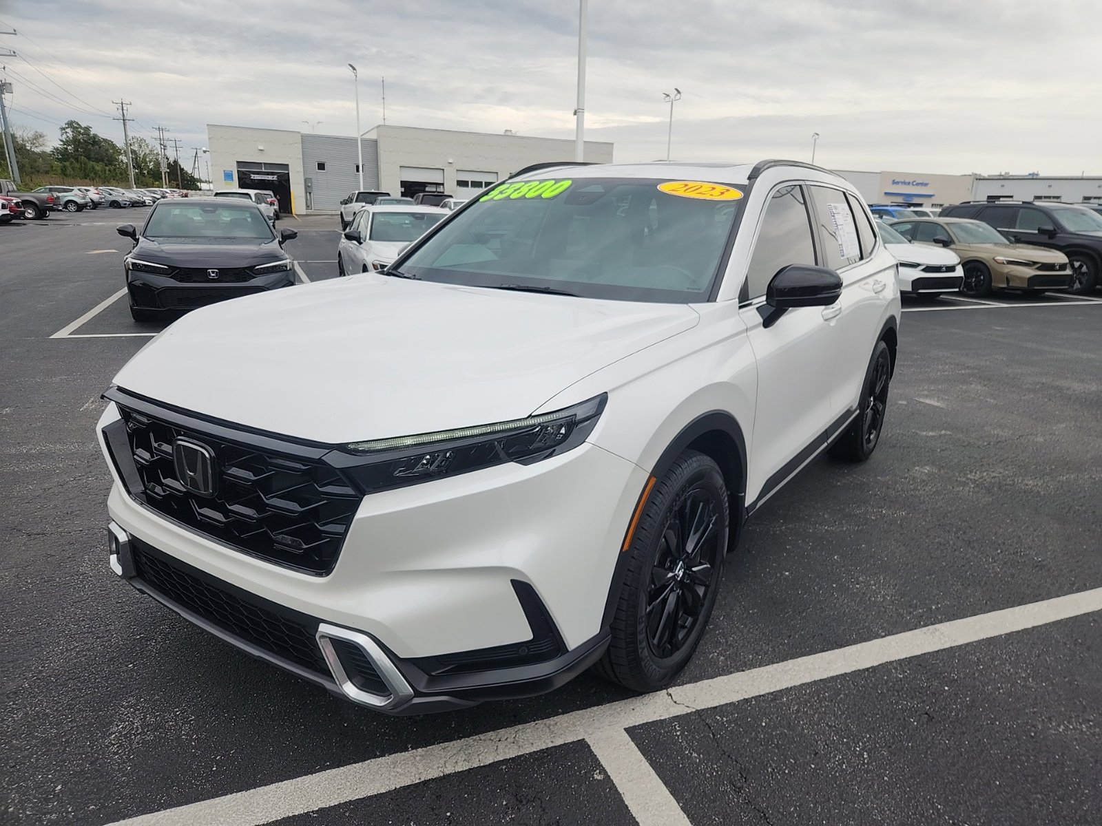 Used 2023 Honda CR-V Sport Touring image 2