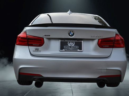 Used 2018 BMW 340i xDrive Sedan w/ Premium Package AWD/4WD image 14