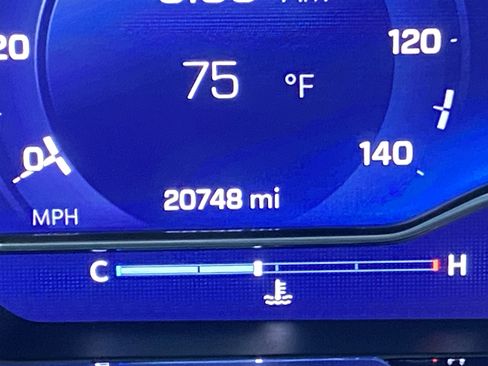 Used 2024 Chevrolet Silverado 1500 ZR2 w/ Technology Package image 11