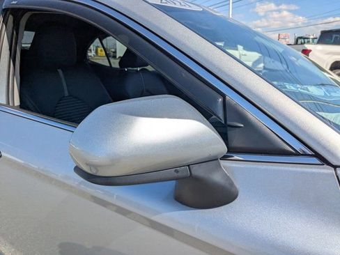 Used 2021 Toyota Camry SE image 12