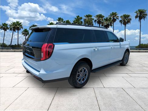 Used 2025 Ford Expedition Max Active RWD image 7