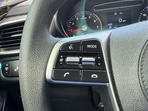 Used 2020 Kia Sorento LX image 22