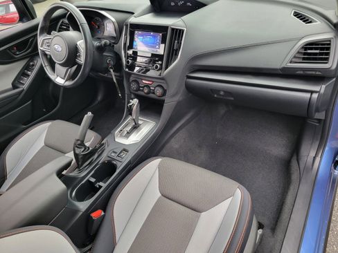 Used 2019 Subaru Crosstrek 2.0i Premium image 16