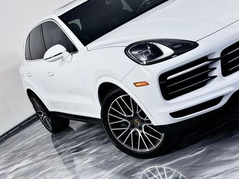 Used 2022 Porsche Cayenne AWD/4WD image 4