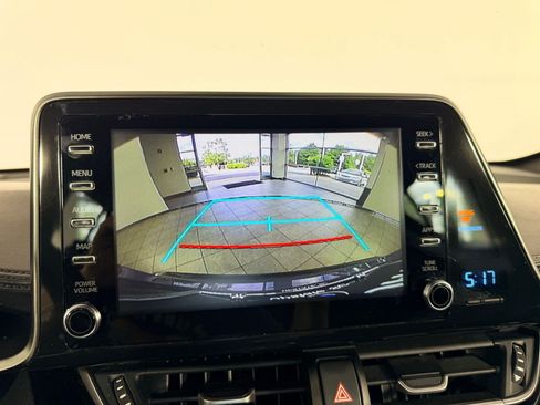 Used 2019 Toyota C-HR LE FWD image 19