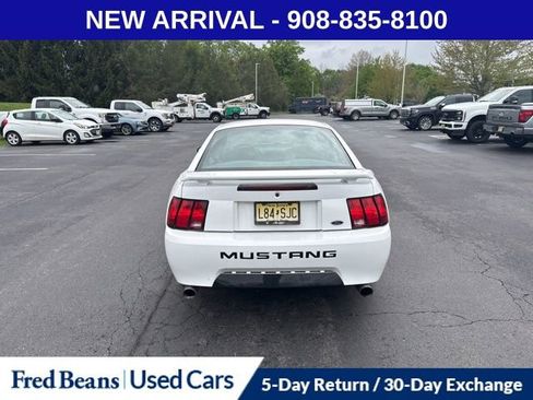 Used 2004 Ford Mustang Coupe RWD image 7