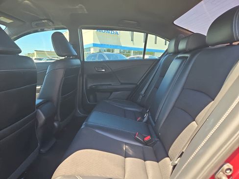 Used 2017 Honda Accord Sport image 11