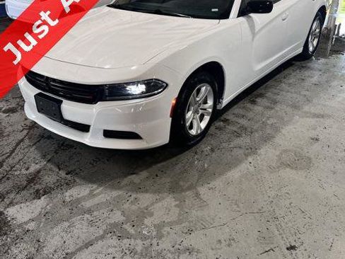 Certified 2023 Dodge Charger SXT image 1