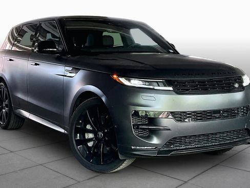 Used 2025 Land Rover Range Rover Sport Dynamic SE image 2
