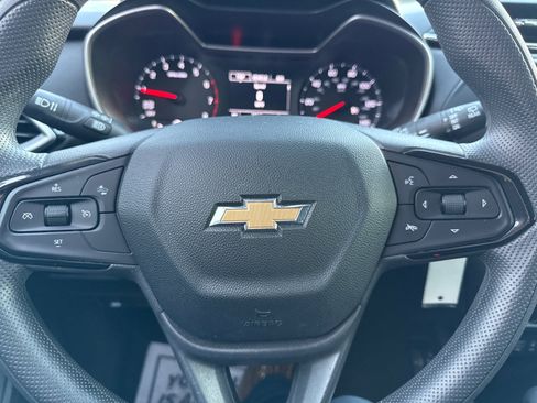 Used 2022 Chevrolet TrailBlazer LS image 14