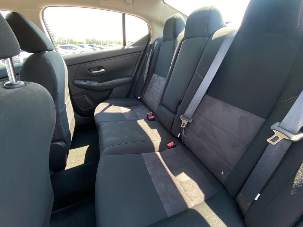 Used 2025 Nissan Sentra SR w/ Midnight Edition FWD image 10