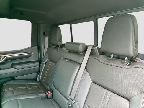 Used 2022 Chevrolet Silverado 1500 High Country w/ High Country Premium Package AWD/4WD image 24