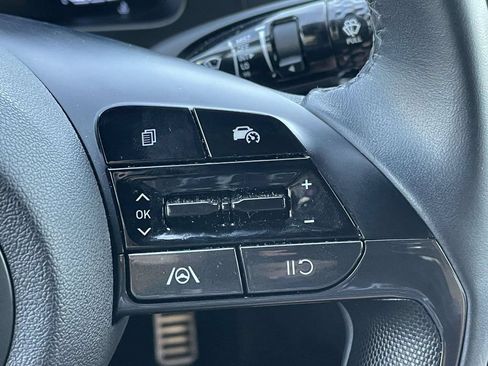 Certified 2025 Hyundai Elantra Sport FWD image 21