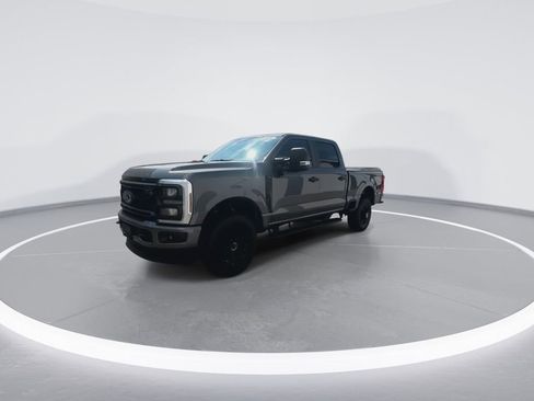 Used 2025 Ford F250 XL w/ STX Appearance Package AWD/4WD image 4