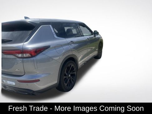 Used 2023 Mitsubishi Outlander SEL FWD image 1