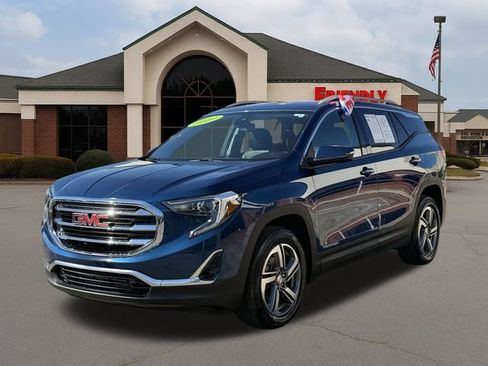 Used 2020 GMC Terrain SLT image 2