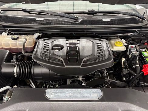 Used 2024 Jeep Wagoneer L Series II w/ Flexible Seating Group AWD/4WD image 11