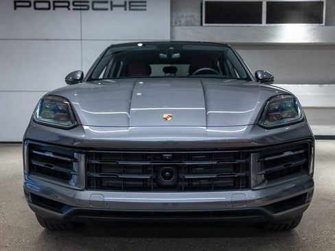 Certified 2025 Porsche Cayenne Coupe AWD/4WD image 11