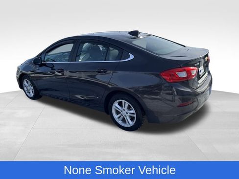 Used 2017 Chevrolet Cruze LT w/ Convenience Package image 3