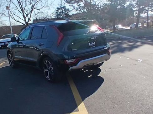 New 2026 Kia Niro SX Touring image 9