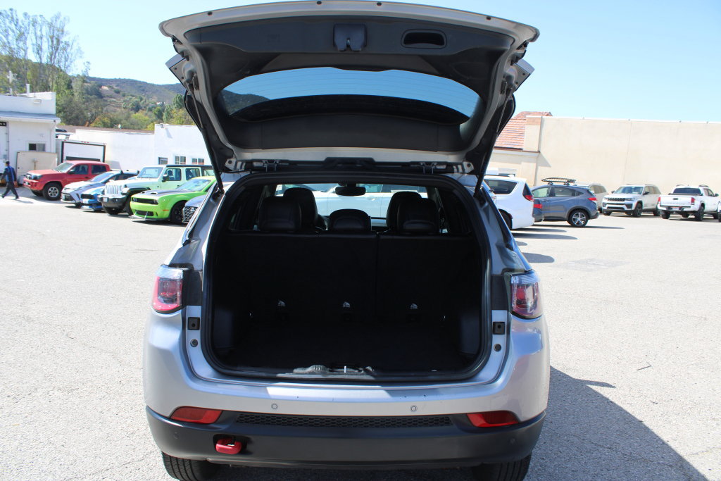 Used 2024 Jeep Compass Trailhawk AWD/4WD image 10