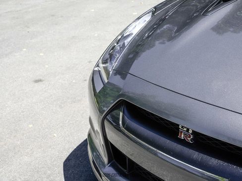 Used 2011 Nissan GT-R Premium AWD/4WD image 99
