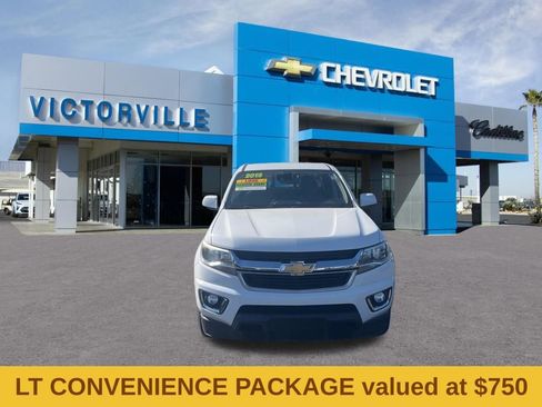 Used 2019 Chevrolet Colorado LT w/ LT Convenience Package image 3